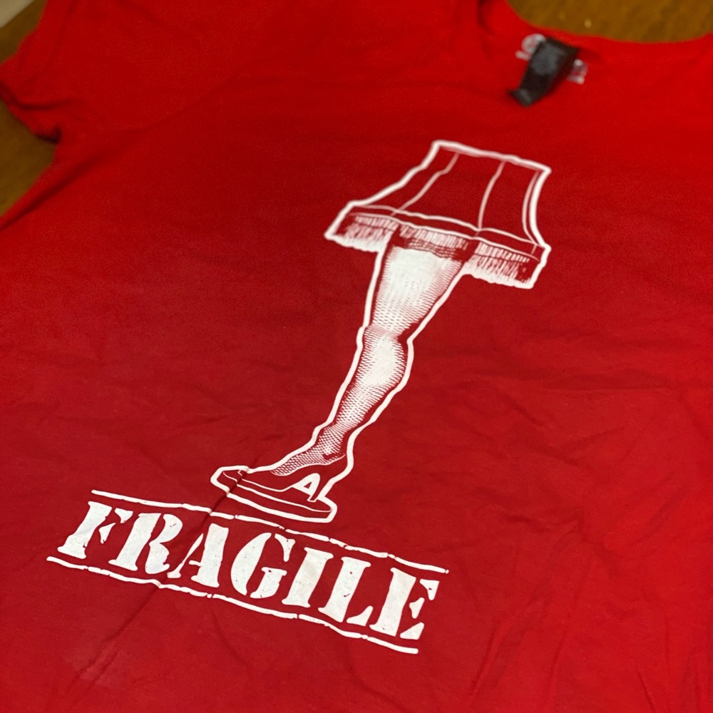HG Apparel A Christmas Story Fragile T-Shirt M Mens Xmas Movie Graphic Tee NWT